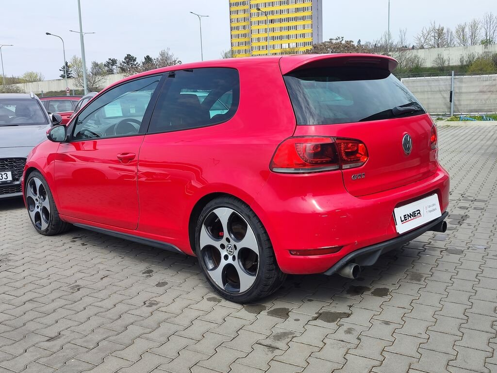 Volkswagen Golf Kombi 2,0 l 155 kw