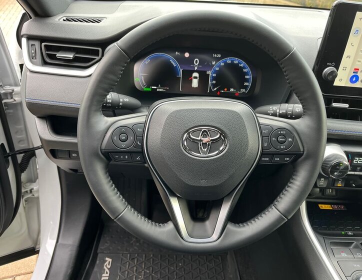 Toyota RAV4 SUV 2,5 l 131 kw