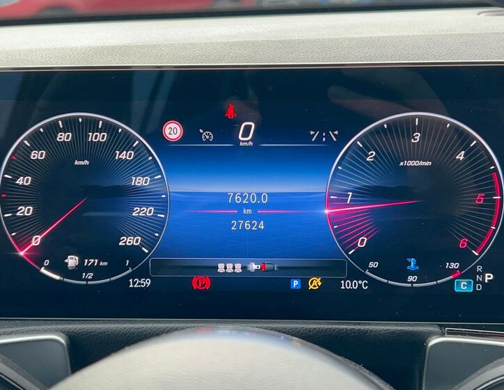 Mercedes-Benz GLB 17