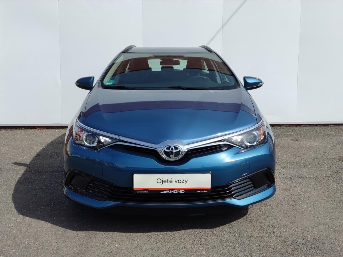 Toyota Auris Kombi 1,3 l 73 kw