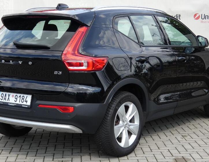 Volvo XC40 3