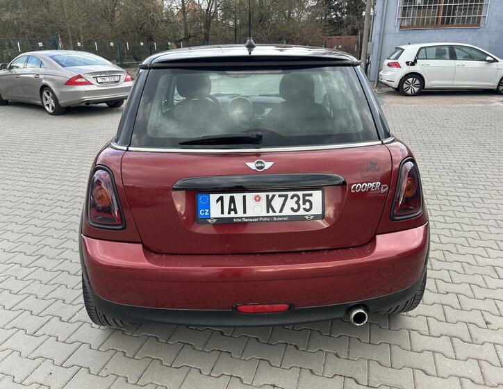 Mini Cooper Hatchback 1,6 l 80 kw