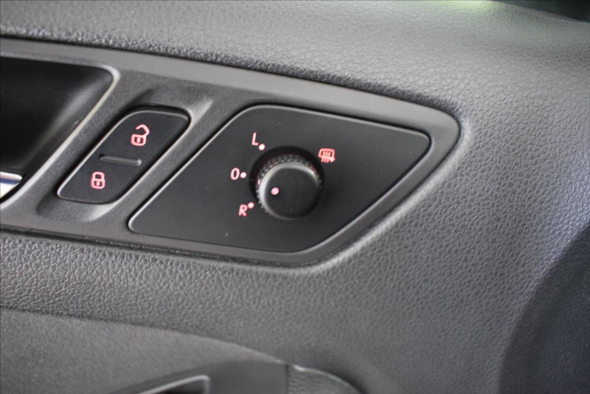 Volkswagen Jetta Sedan 1,2 l 77 kw