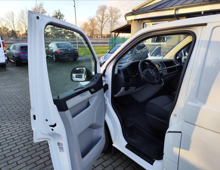 Volkswagen Transporter 11