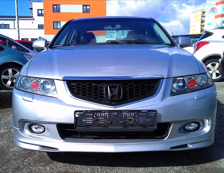 Honda Accord Sedan / Limuzína 2,4 l 140 kw