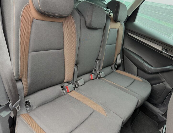 Škoda Karoq SUV / Terénní 2,0 l 140 kw