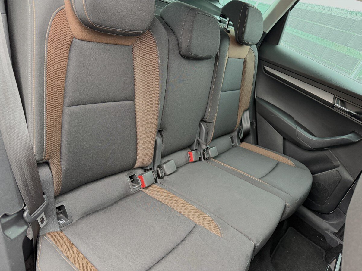 Škoda Karoq SUV / Terénní 2,0 l 140 kw