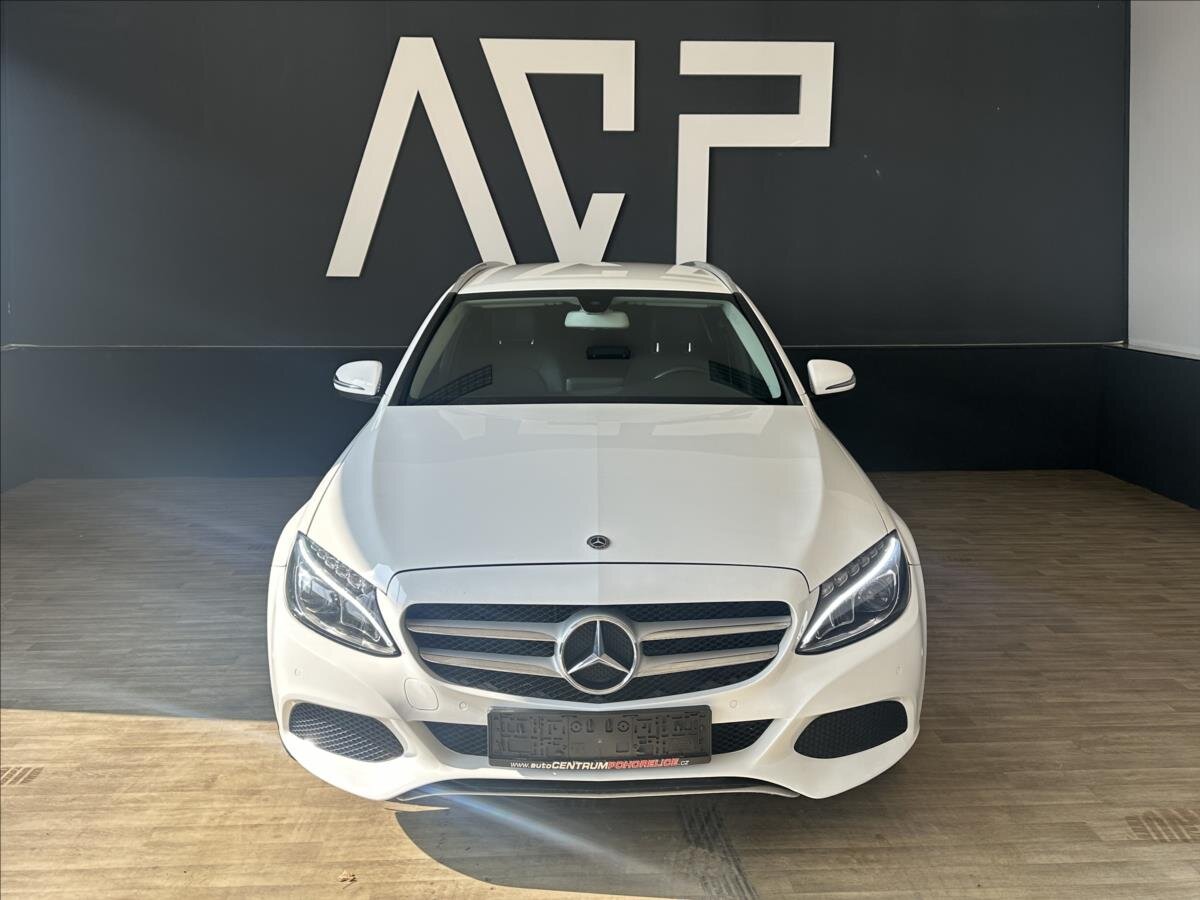 Mercedes-Benz Třídy C Kombi 2,1 l 125 kw