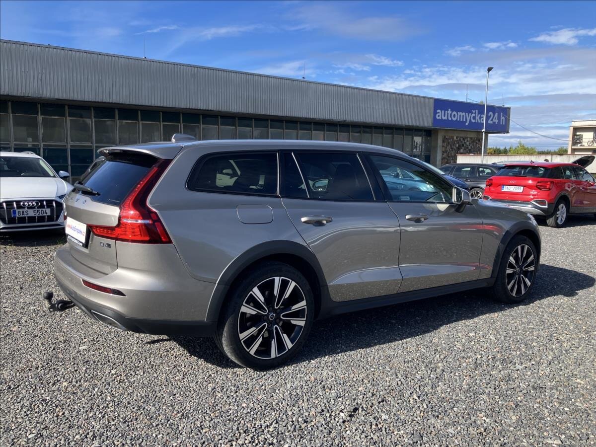 Volvo V60 Kombi 2,0 l 140 kw