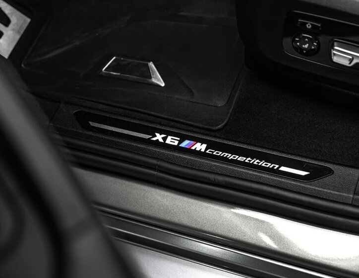 BMW X6 SUV / Terénní 4,4 l 460 kw