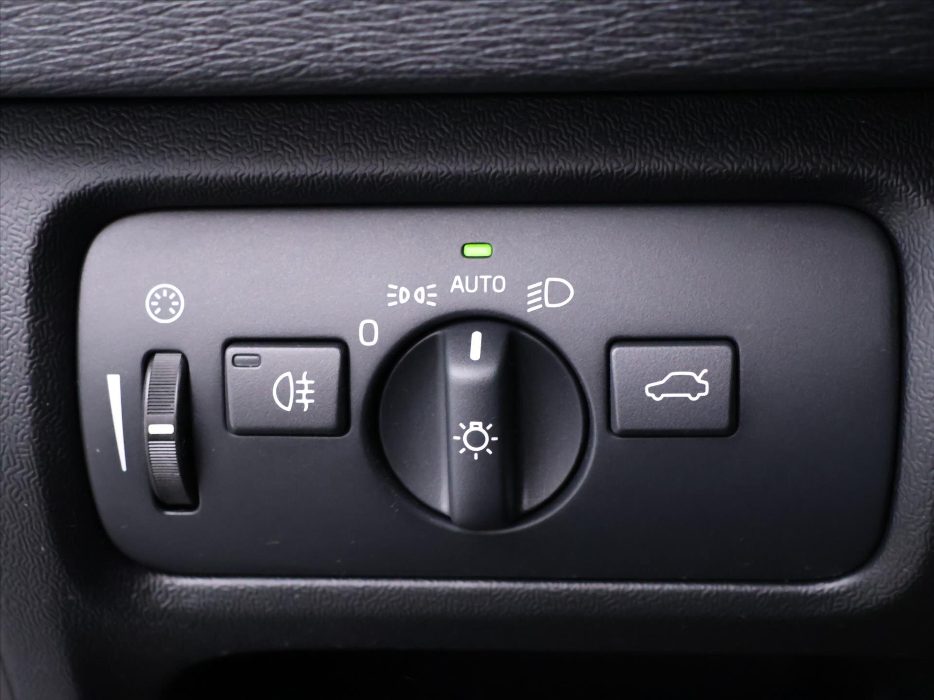 Volvo V40 Hatchback 1,5 l 90 kw