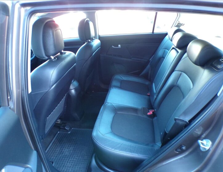 KIA Sportage Kombi 2,0 l 120 kw