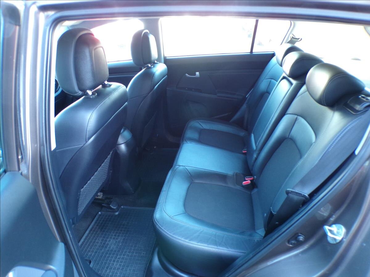 KIA Sportage Kombi 2,0 l 120 kw