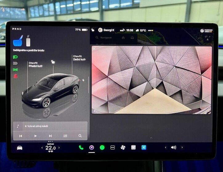Tesla Model 3 Sedan 0,0 341 kw