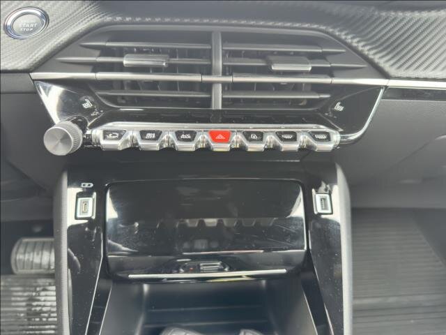 Peugeot 2008 SUV 0,0 100 kw