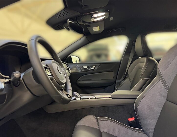 Volvo V60 Kombi 2,0 l 145 kw