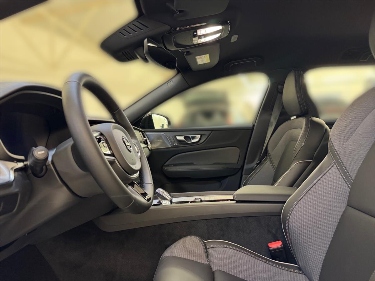 Volvo V60 Kombi 2,0 l 145 kw