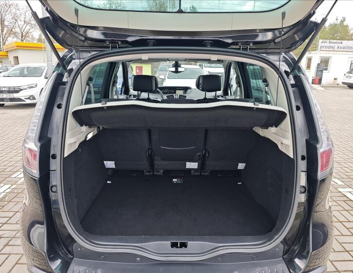 Renault Scénic MPV 1,5 l 81 kw