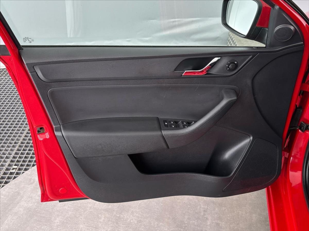 Škoda Rapid Liftback 1,2 l 77 kw