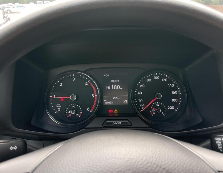 Volkswagen Crafter 8