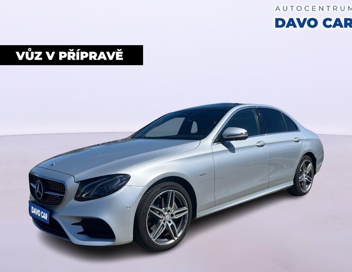 Mercedes-Benz Třídy E Sedan / Limuzína 2,0 l 143 kw