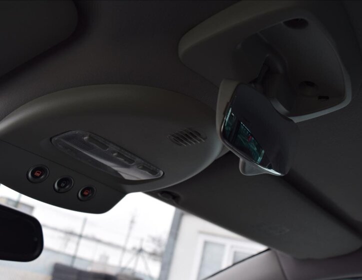 Peugeot 807 MPV 2,0 l 100 kw