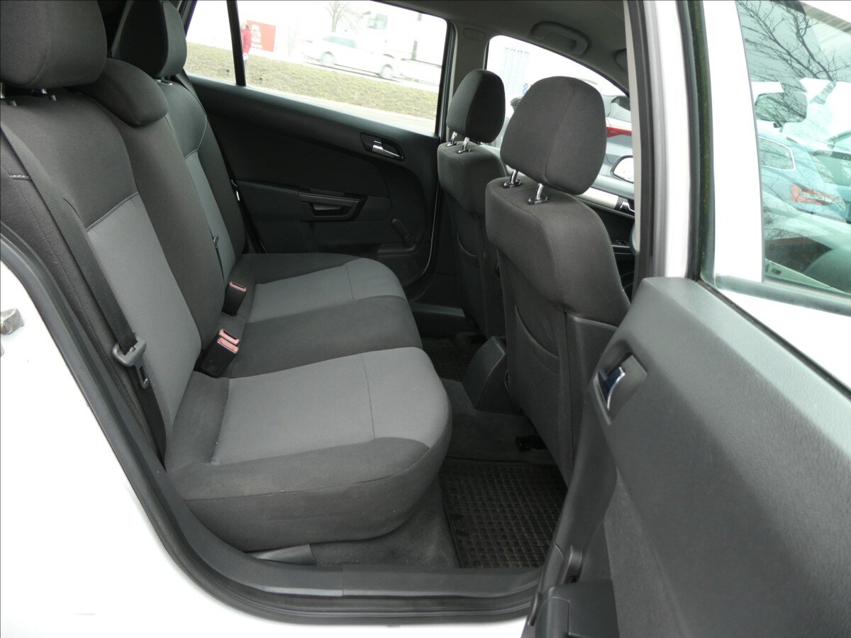 Opel Astra Kombi 1,7 l 74 kw