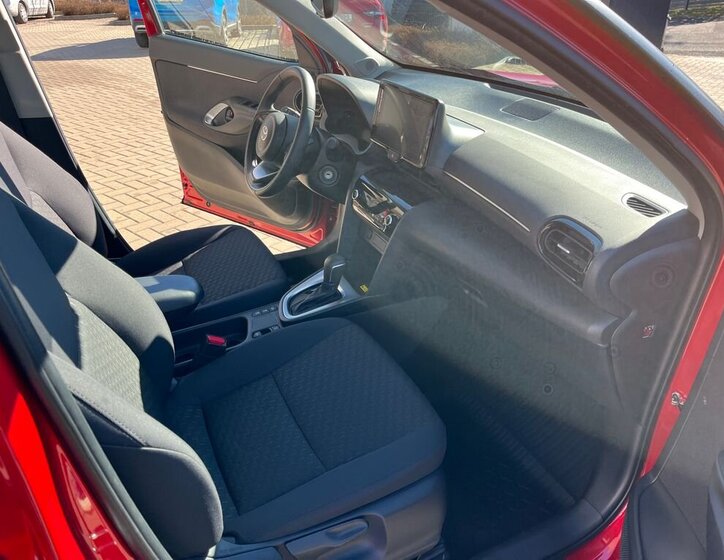 Toyota Yaris Cross SUV / Terénní 1,5 l 68 kw