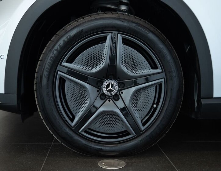 Mercedes-Benz EQE SUV 0,0 215 kw