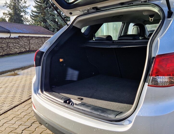 Hyundai ix35 SUV / Terénní 1,6 l 99 kw