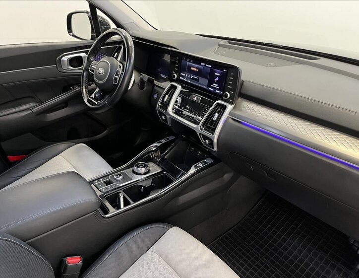 KIA Sorento SUV / Terénní 2,2 l 148 kw