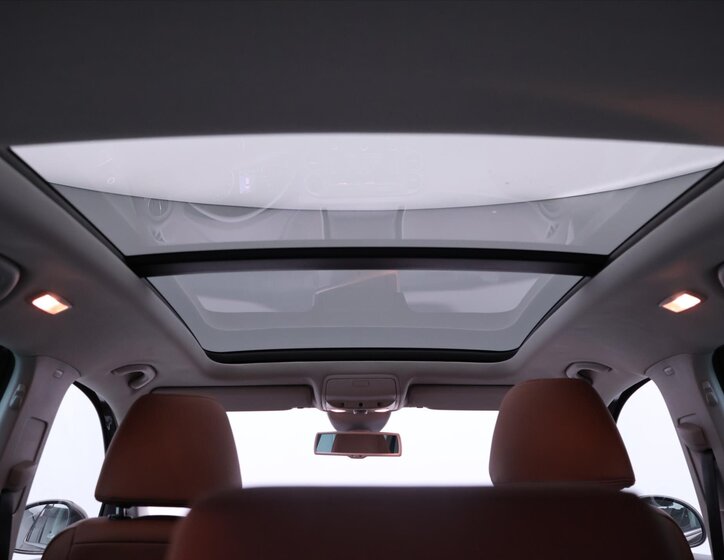 Volkswagen Tiguan SUV 2,0 l 132 kw