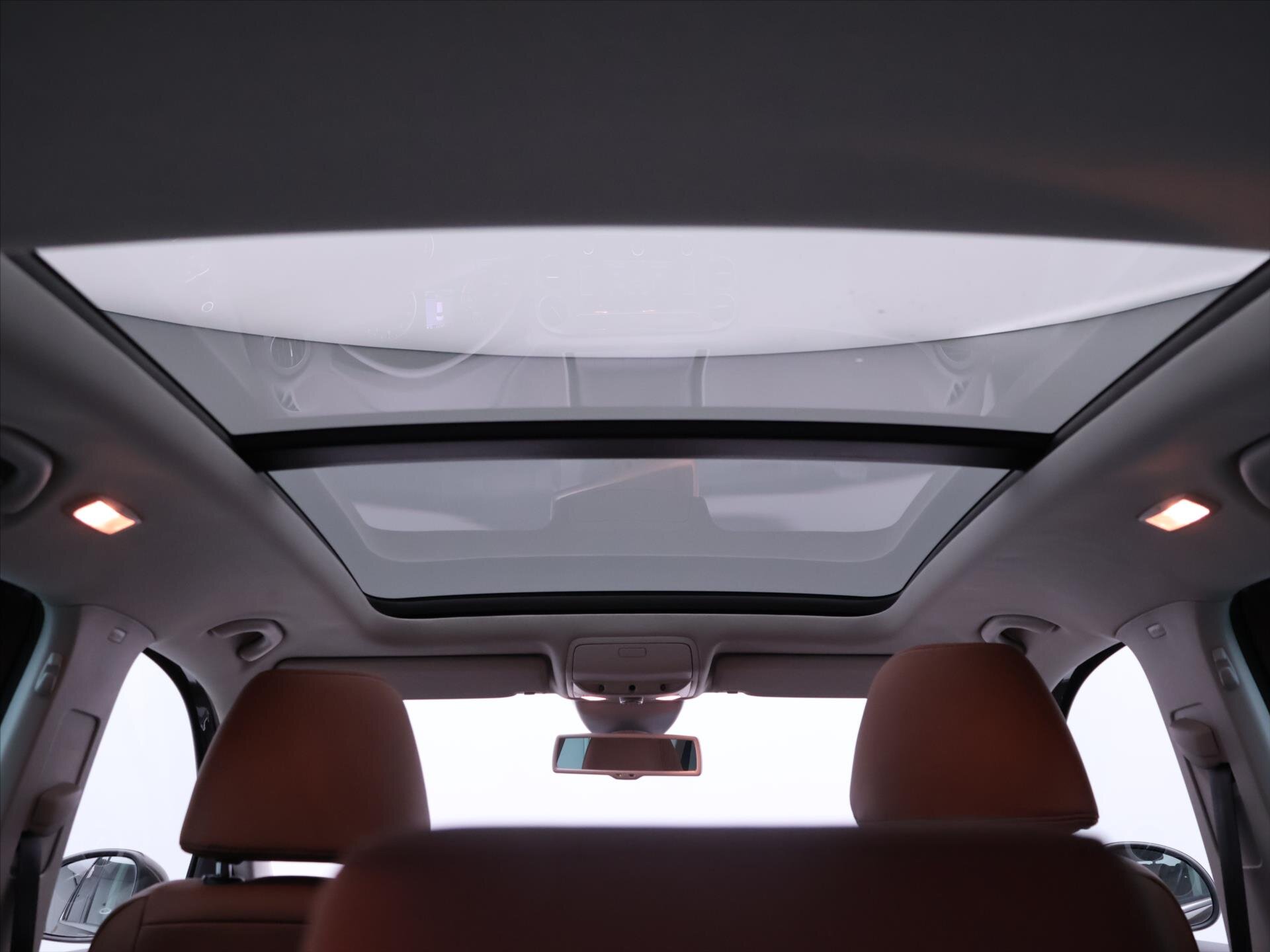 Volkswagen Tiguan SUV 2,0 l 132 kw