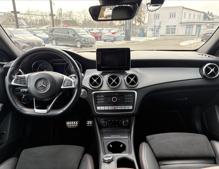 Mercedes-Benz GLA SUV 2,0 l 135 kw