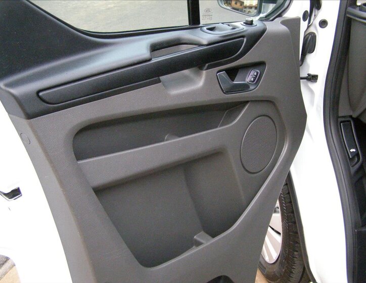 Ford Transit Custom Kombi 2,0 l 77 kw
