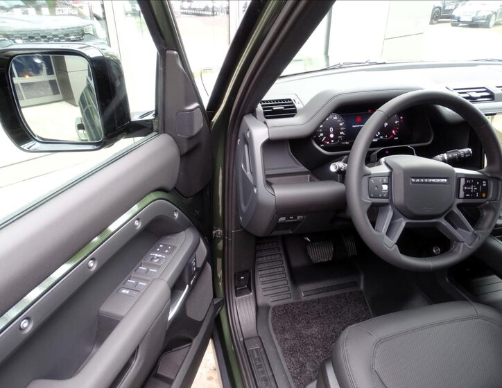 Land Rover Defender SUV / Terénní 3,0 l 183 kw
