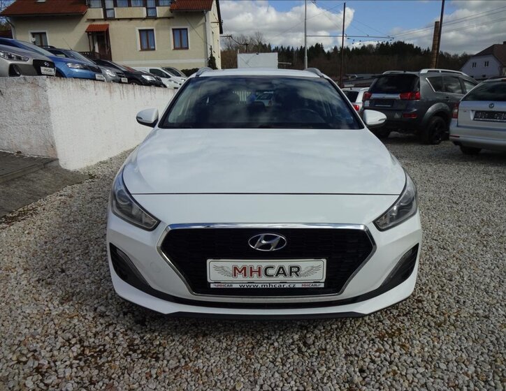 Hyundai i30 Kombi 1,6 l 85 kw