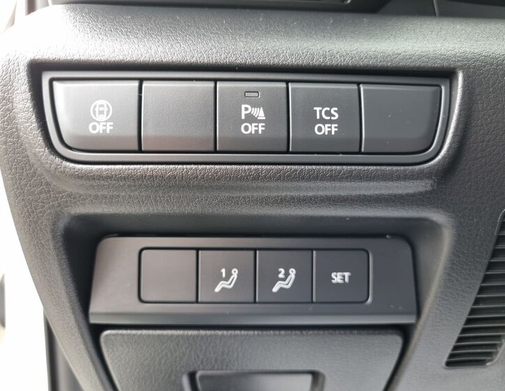 Mazda MX-30 SUV / Terénní 0,0 107 kw