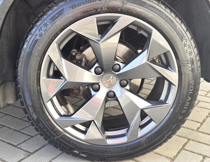 Cupra Formentor SUV / Terénní 1,5 l 110 kw