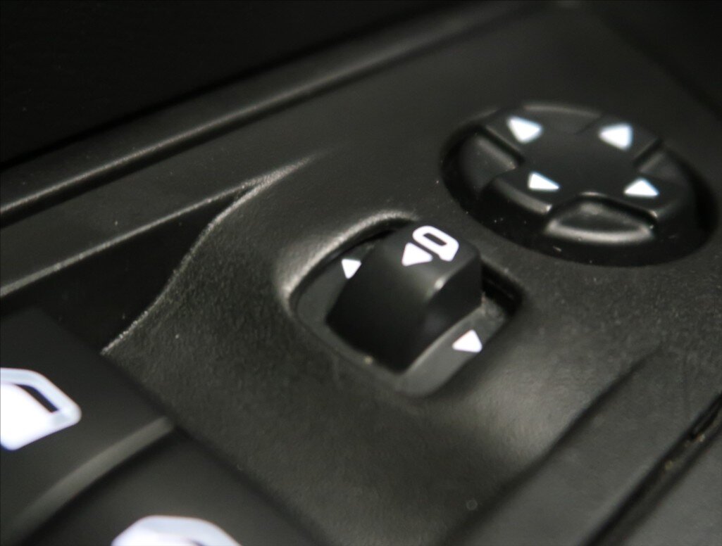 Peugeot 2008 SUV / Terénní 1,2 l 74 kw