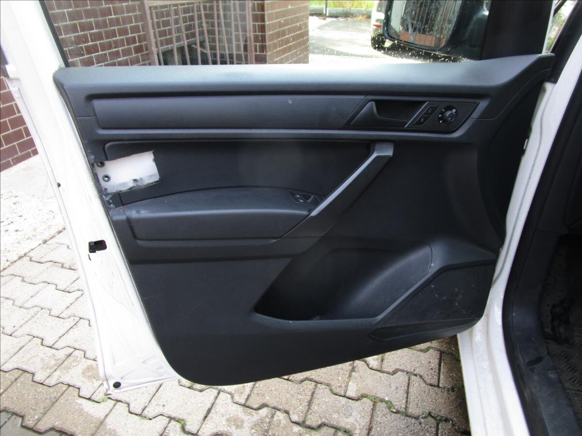 Volkswagen Caddy Skříň 2,0 l 75 kw