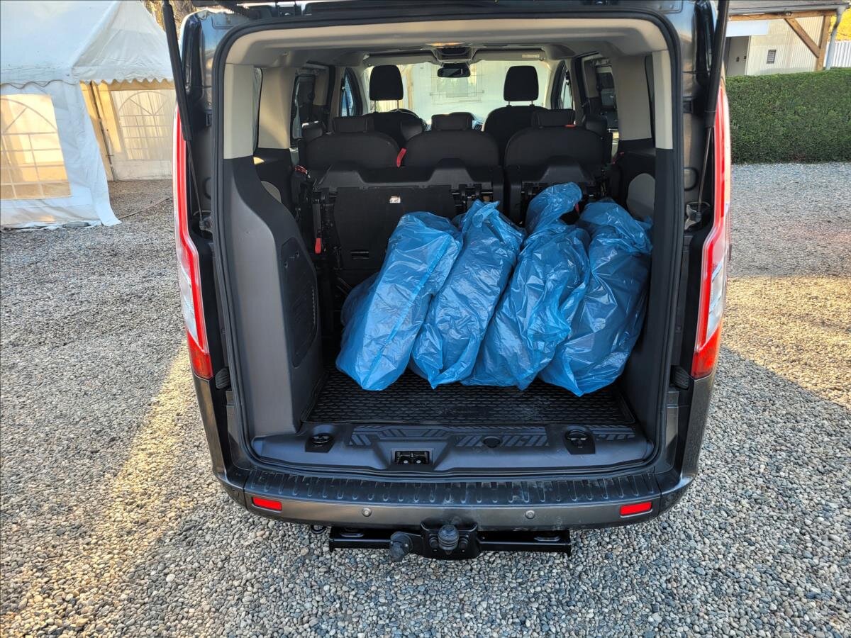 Ford Tourneo Custom MPV 2,0 l 125 kw