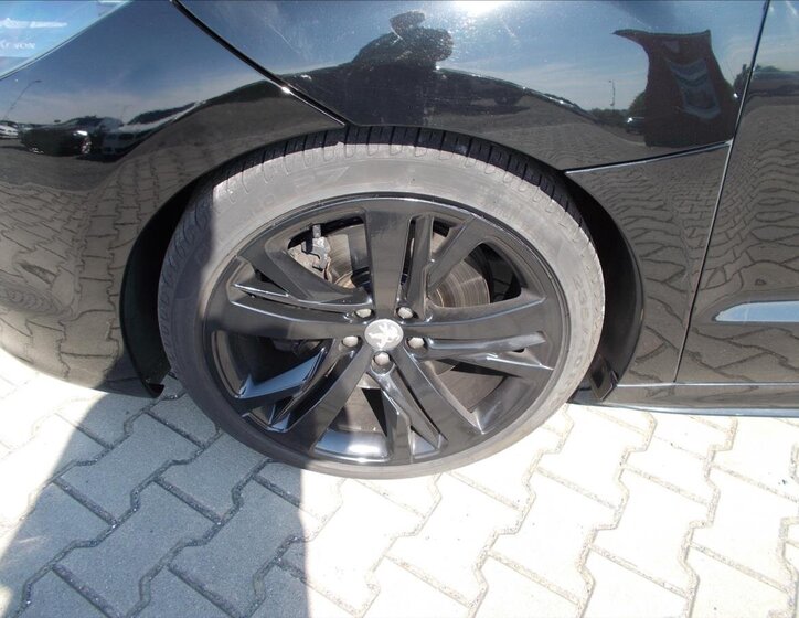 Peugeot RCZ Kupé 1,6 l 147 kw