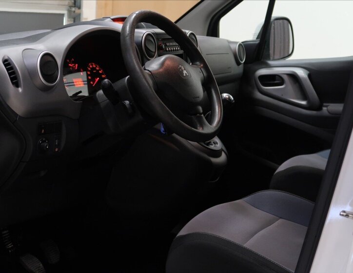 Peugeot Partner Tepee Kombi 1,6 l 55 kw