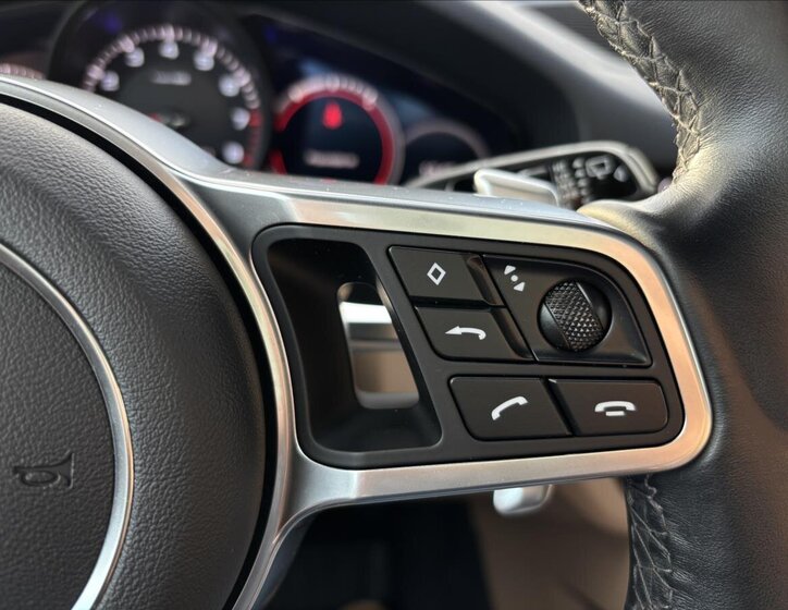 Porsche Cayenne SUV / Terénní 3,0 l 250 kw