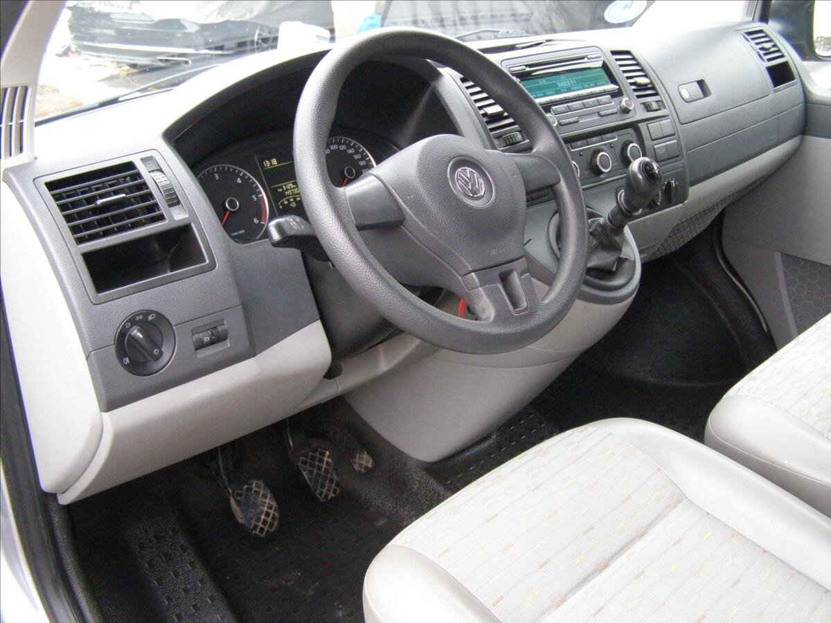 Volkswagen Caravelle