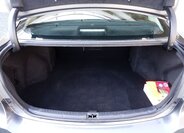 Toyota Avensis Sedan / Limuzína 2,0 l 112 kw