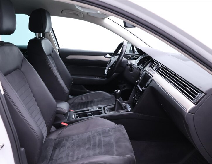 Volkswagen Passat Kombi 2,0 l 110 kw