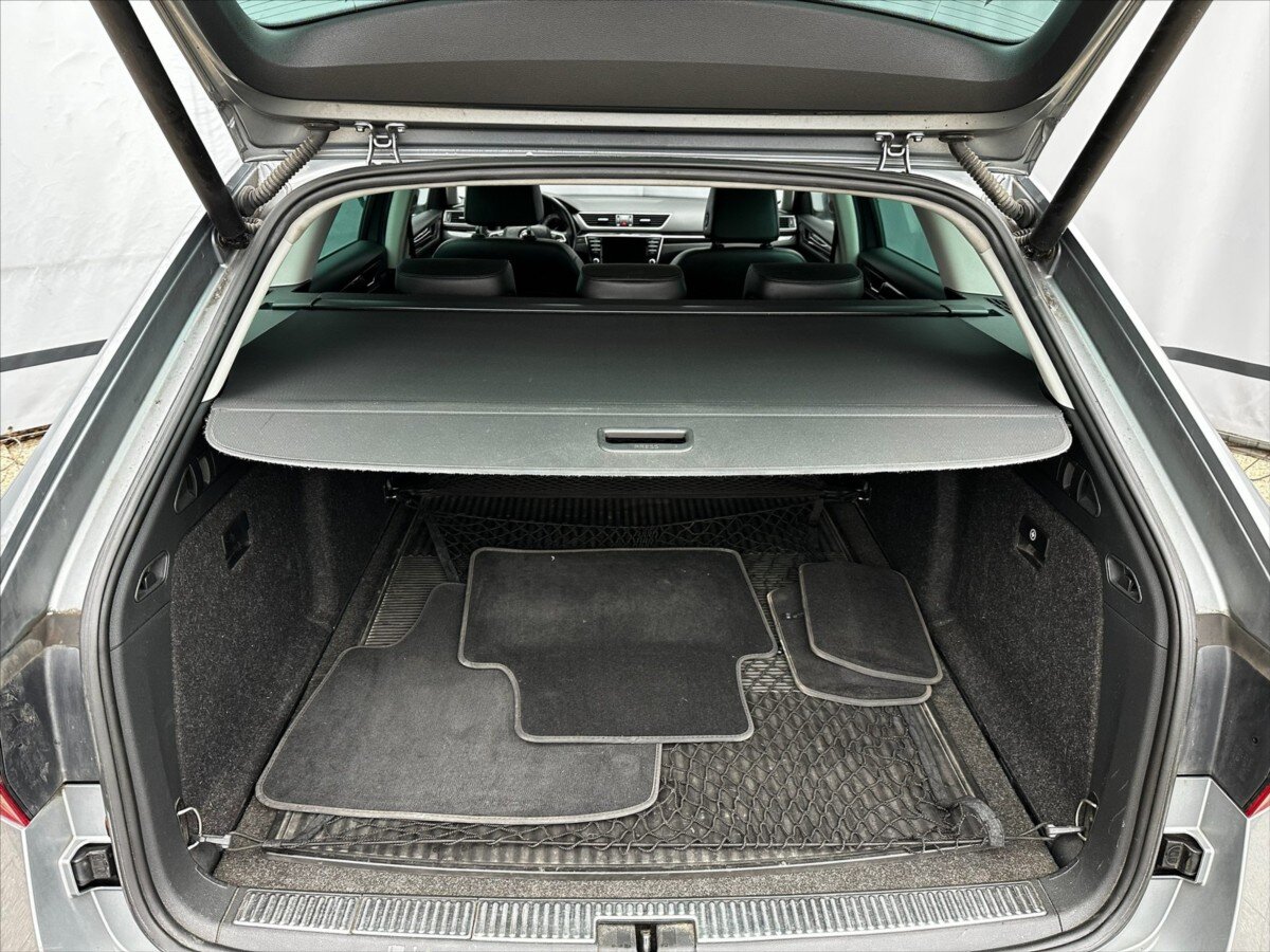 Škoda Superb Kombi 2,0 l 110 kw