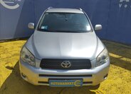 Toyota RAV4 SUV 2,2 l 100 kw
